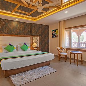 Treebo Haveli Resort Roots, Bhupatwala Haridwar